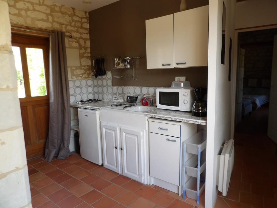 Coffee/tea facilities, Kitchen or kitchenette
