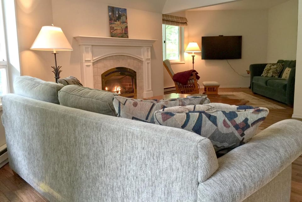 Communal lounge/ TV room, Living room