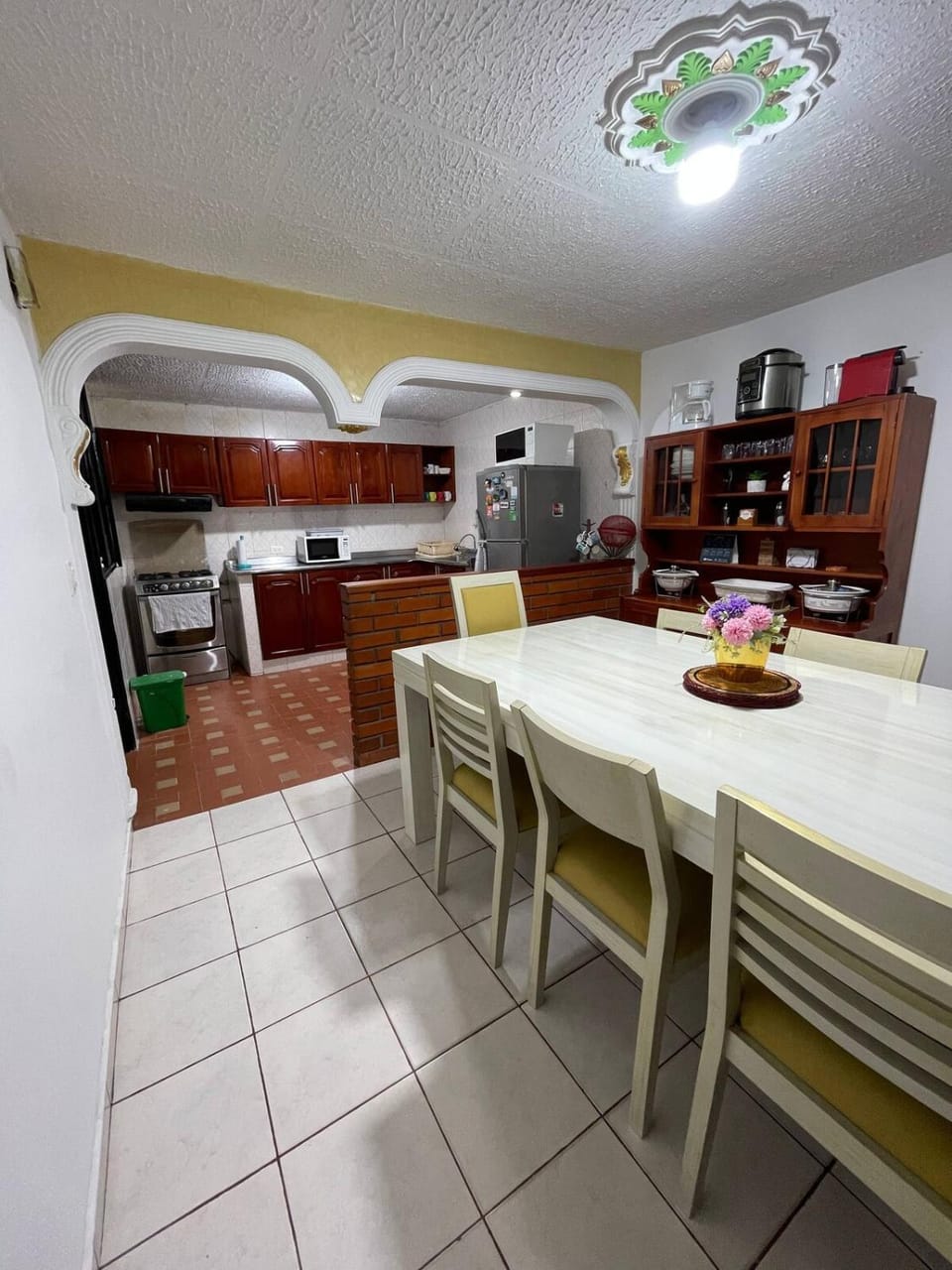 Kitchen or kitchenette, Food and drinks, Dining area, oven, pet friendly