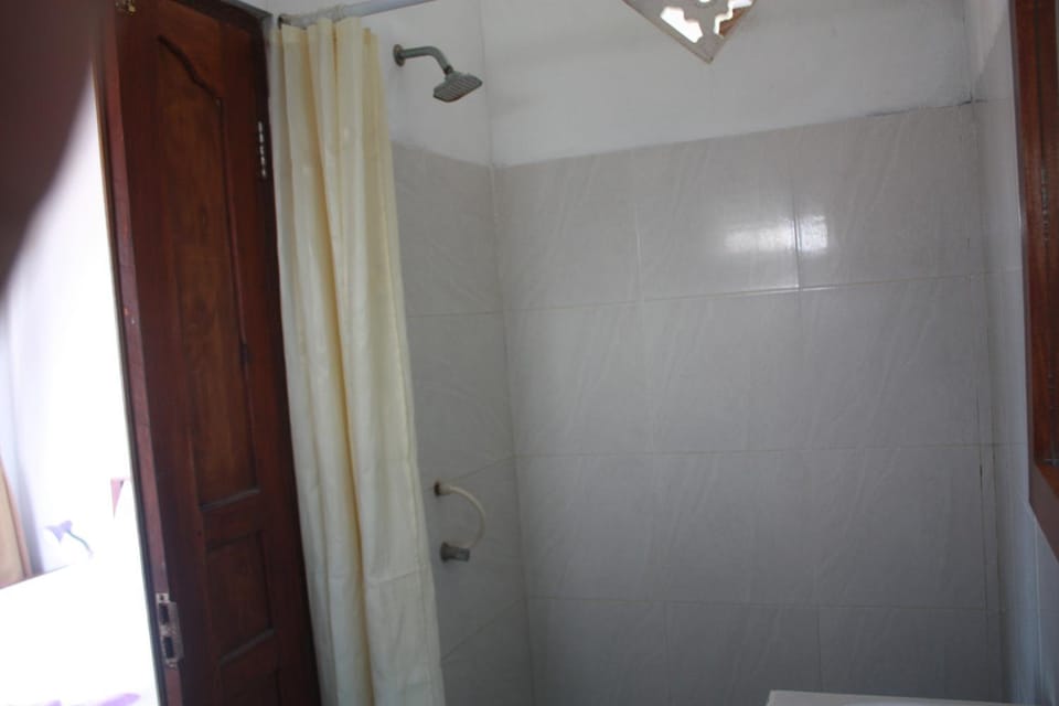 Sony Home Stay Bed and Breakfast in Abang