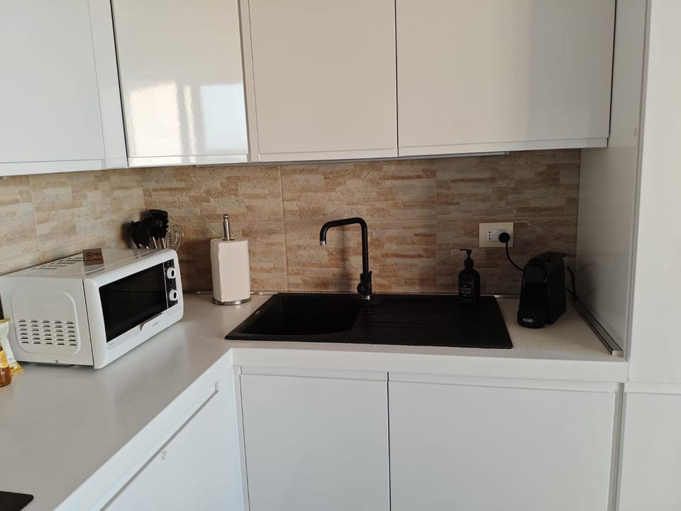 Coffee/tea facilities, Kitchen or kitchenette