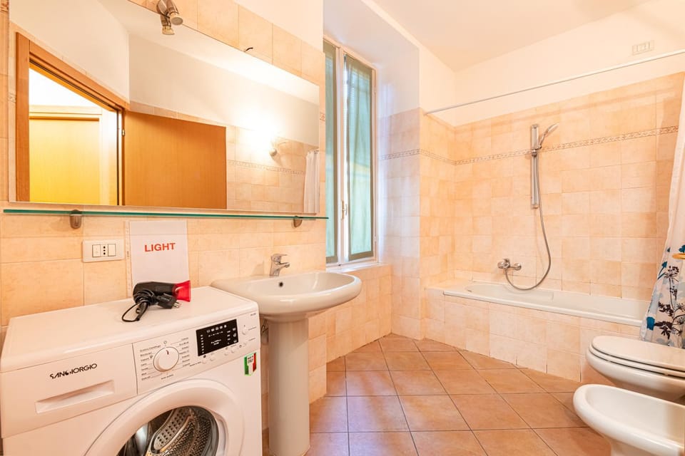 Toilet, Bathroom, Bath, washing machine