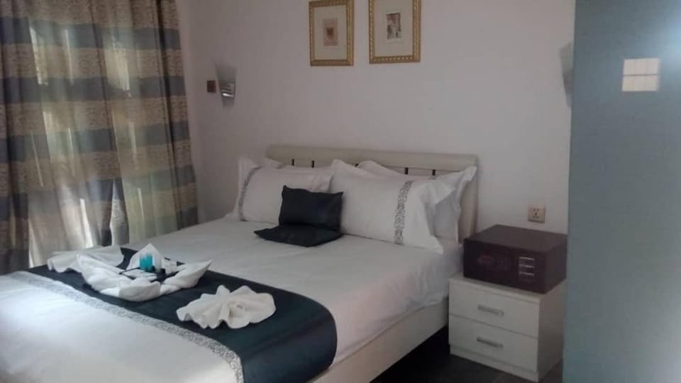 Kanyi GuestHouse Bed and Breakfast in Africa