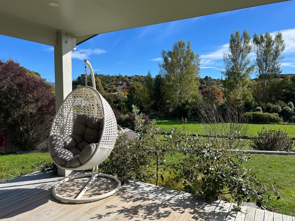 Honey Cottage - a cosy cottage in idyllic Tasman Region House in Tasman District, Tasman, New Zealand