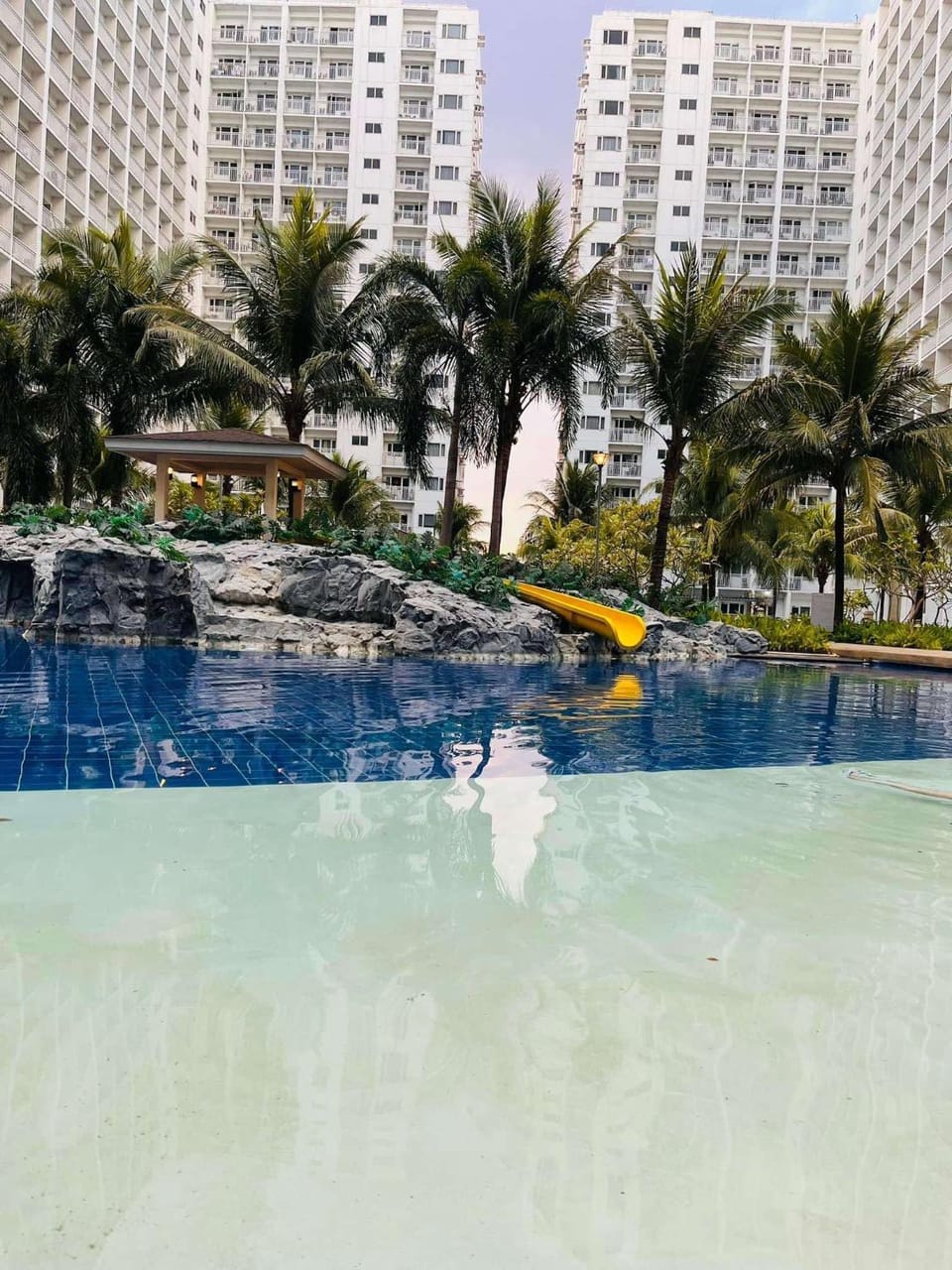 Wowstaycation Apartment hotel in Pasay