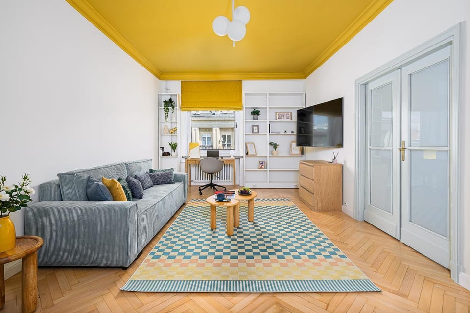 TV and multimedia, Living room, Seating area