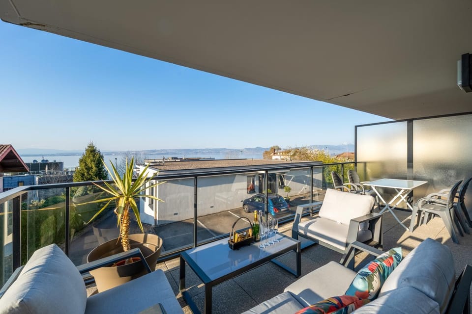 Day, Natural landscape, View (from property/room), Balcony/Terrace