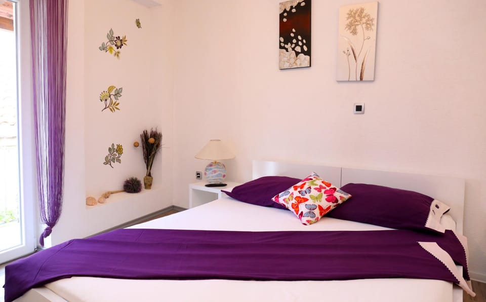 Nikolla 5 Apartment in Split