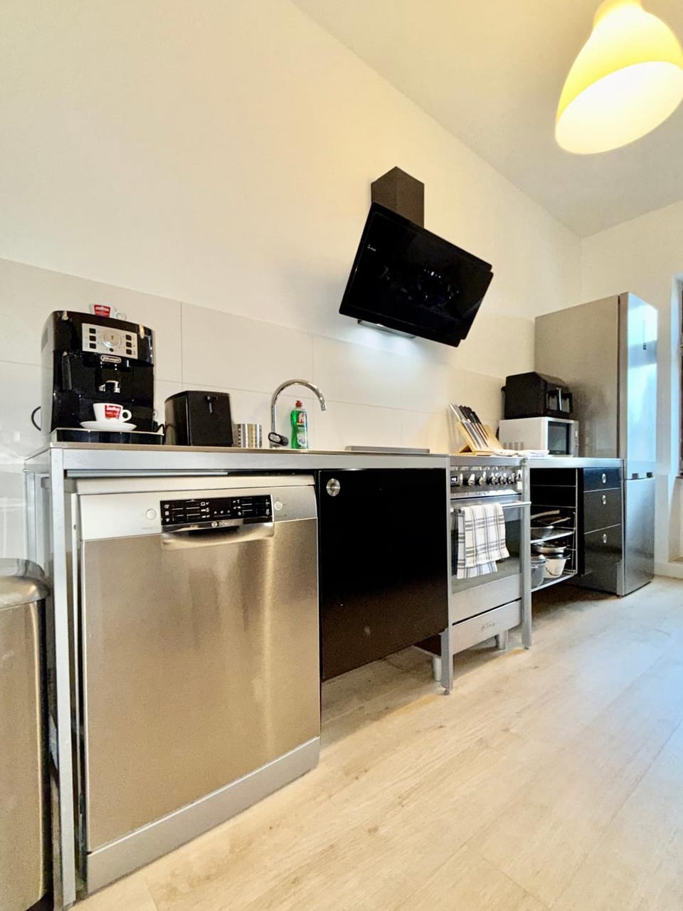 Ferienwohnung BERNIUS 6 Personen 3 Zimmer 90 qm Apartment in Halle Saale