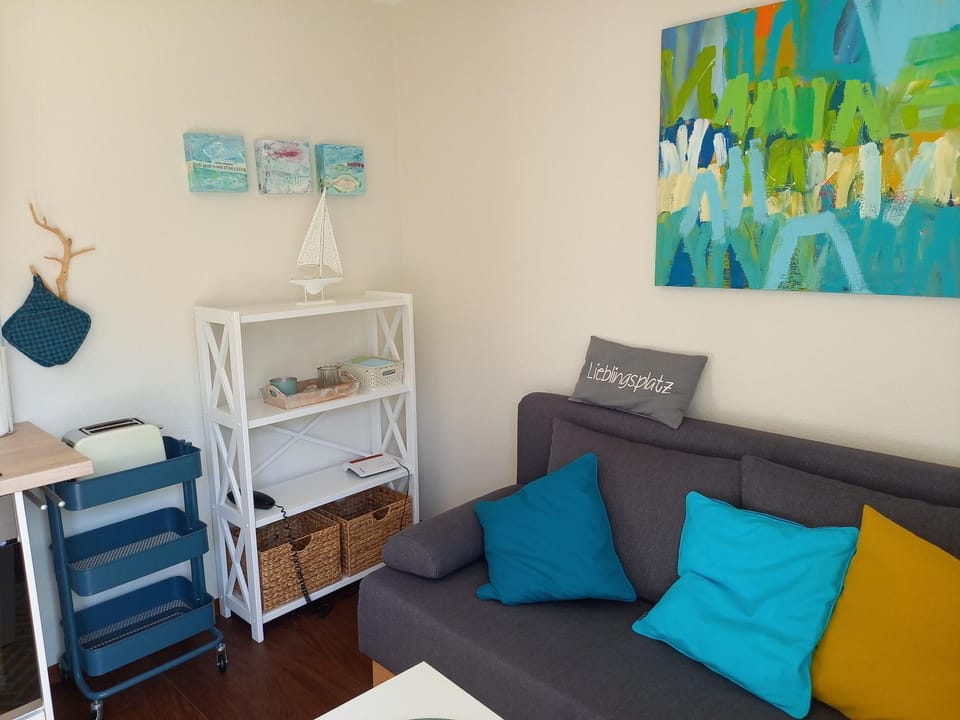 Living room, Photo of the whole room, Seating area