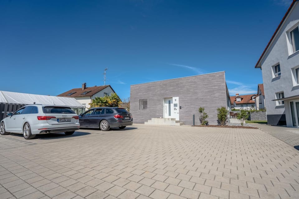 Day, Neighbourhood, Street view