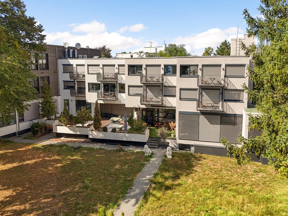 Property building, Garden, Garden view
