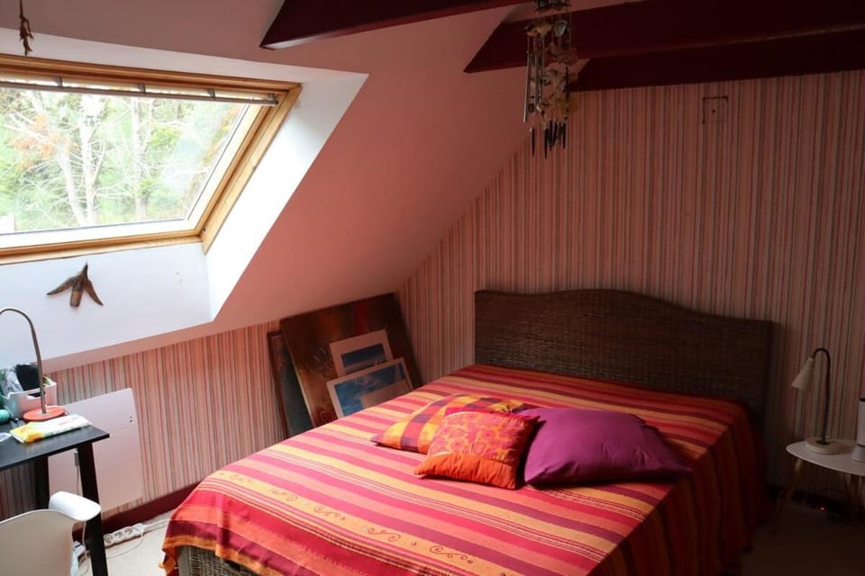 Kermenhir, a charming 18th century Breton farmhouse Villa in Plobannalec-Lesconil