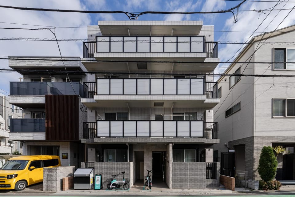 Terrace Tokyo Otsuka South Apartment in Shinjuku