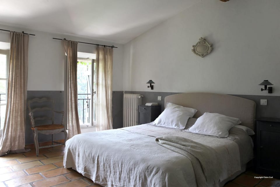 Le Mas du Naoc Bed and Breakfast in French Riviera
