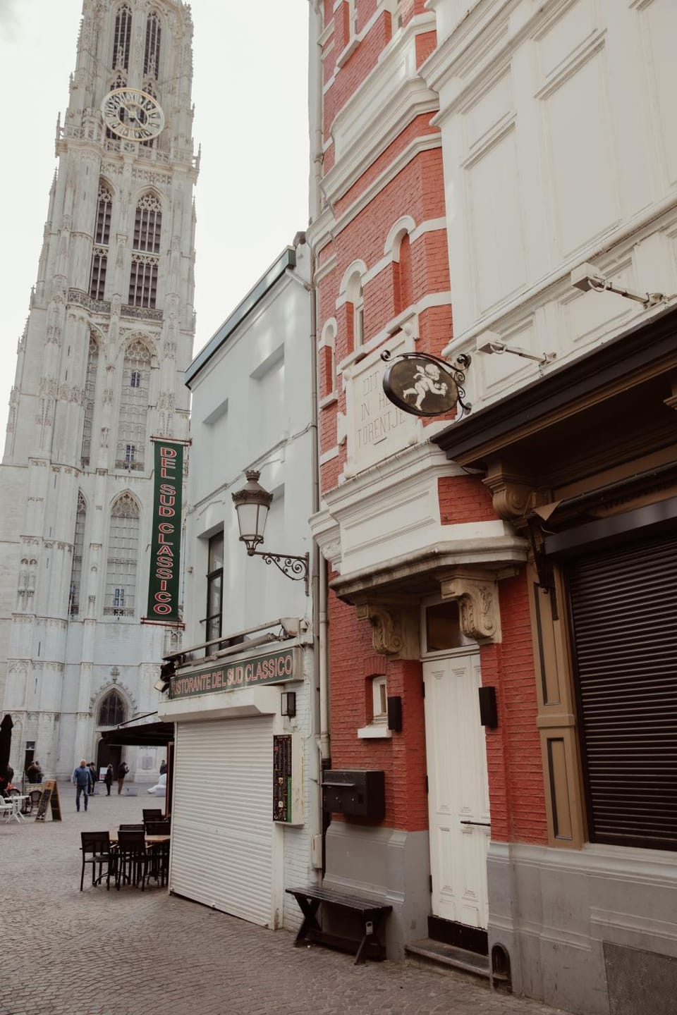 Property building, Facade/entrance