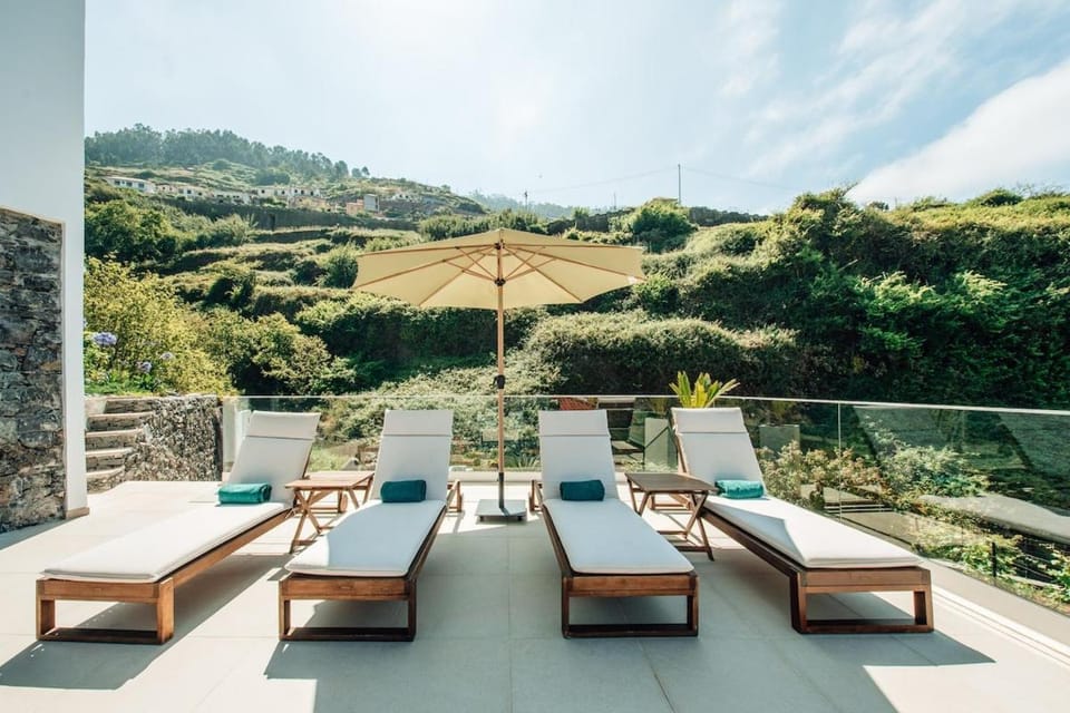 Day, Garden, Balcony/Terrace, Garden view, Mountain view, Pool view, Swimming pool, sunbed