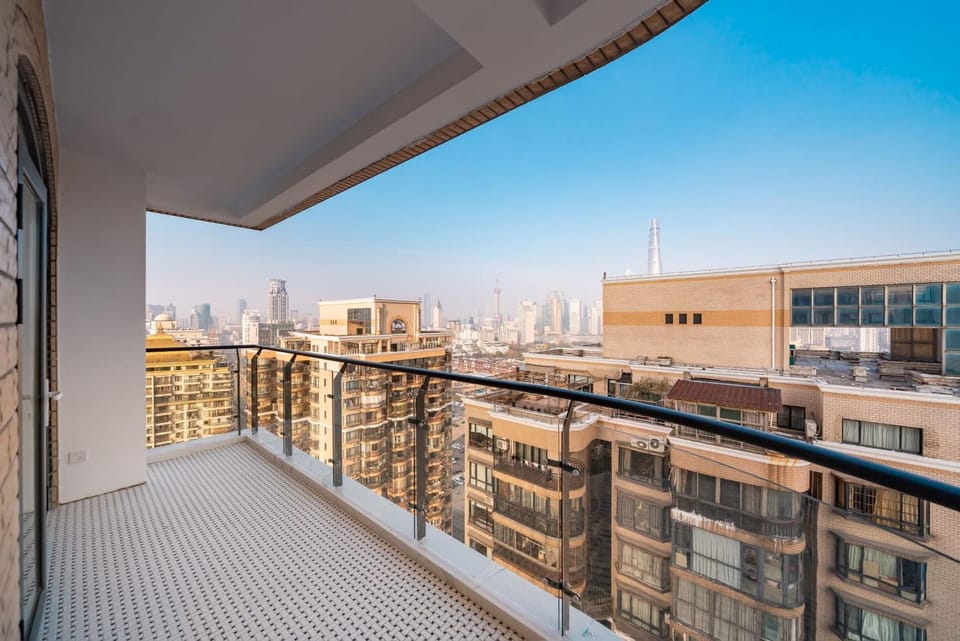 View (from property/room), Balcony/Terrace, City view