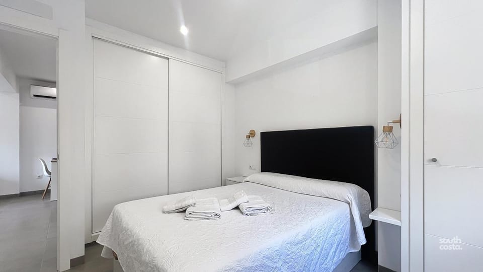 Bed, Photo of the whole room, Bedroom, towels, wardrobe