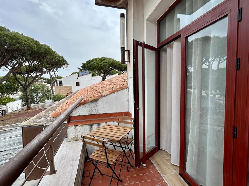 Property building, Patio, Day, View (from property/room), Living room, Seating area