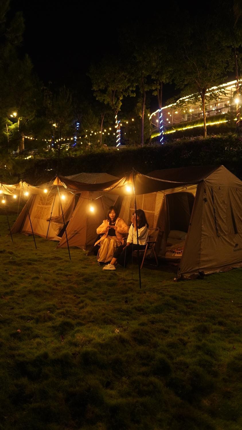 Glamping De Mangol Jogja Luxury tent in Special Region of Yogyakarta