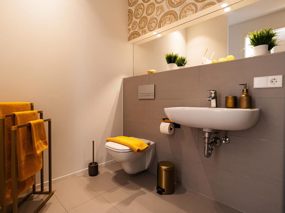 Bathroom, towels