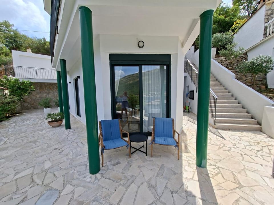 Apartmani Natal Apartment in Kotor Municipality