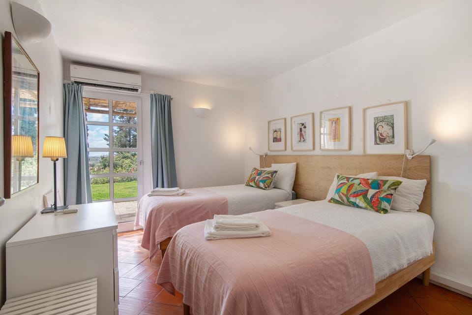 Property building, Living room, Bedroom