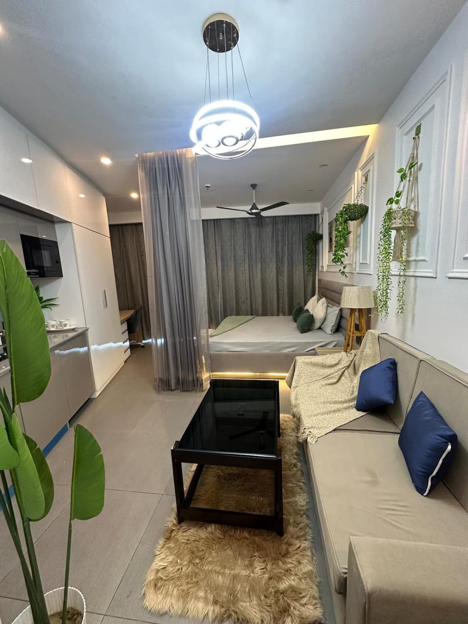 The Castle Green - Supernova Spira, 25th floor Apartment in Noida