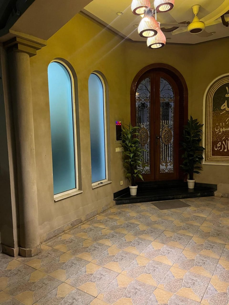 Property building, Facade/entrance, Parking