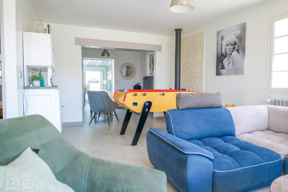magnifique villa avec piscine - 8 personnes - paracou Villa in Olonne-sur-Mer