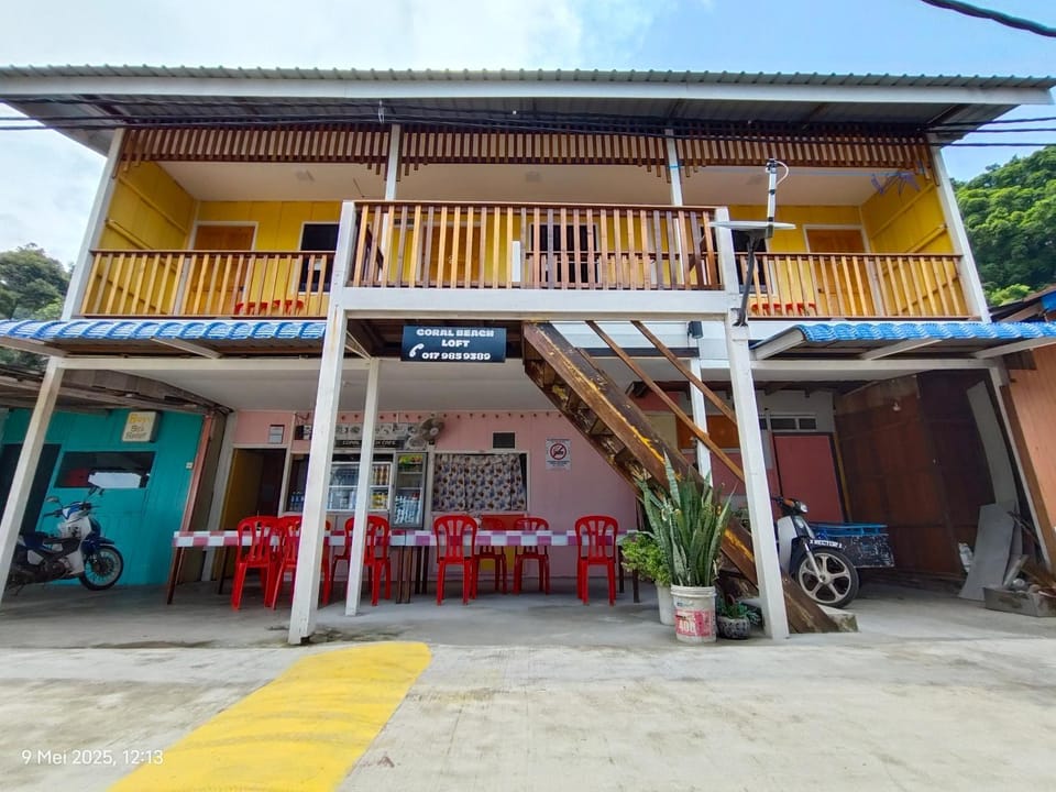 CORAL BEACH room & cafe Vacation rental in Mersing