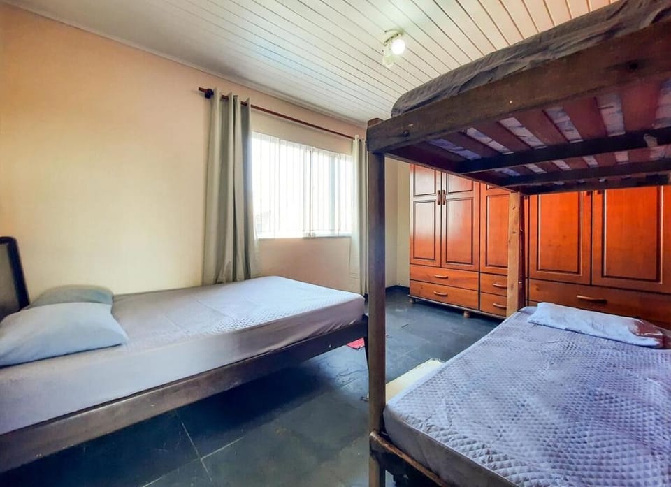 large house near the beach with a pool for 16 or House in Cabo Frio