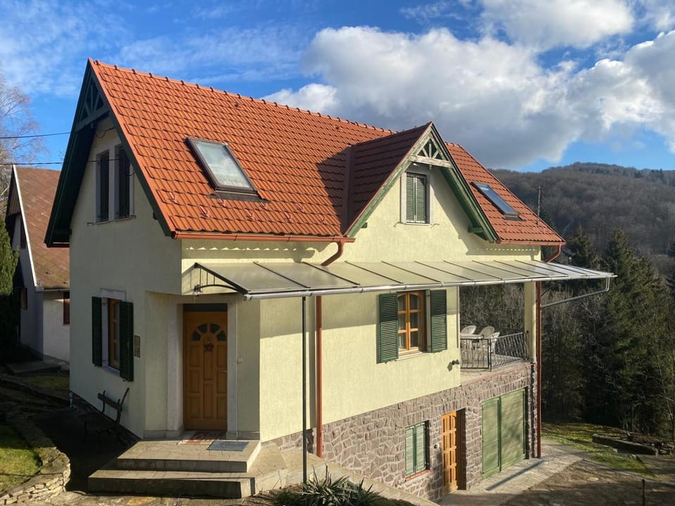 Vadrózsa Vendégház House in Hungary