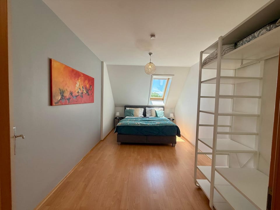 Bed, Photo of the whole room, Bedroom, wardrobe