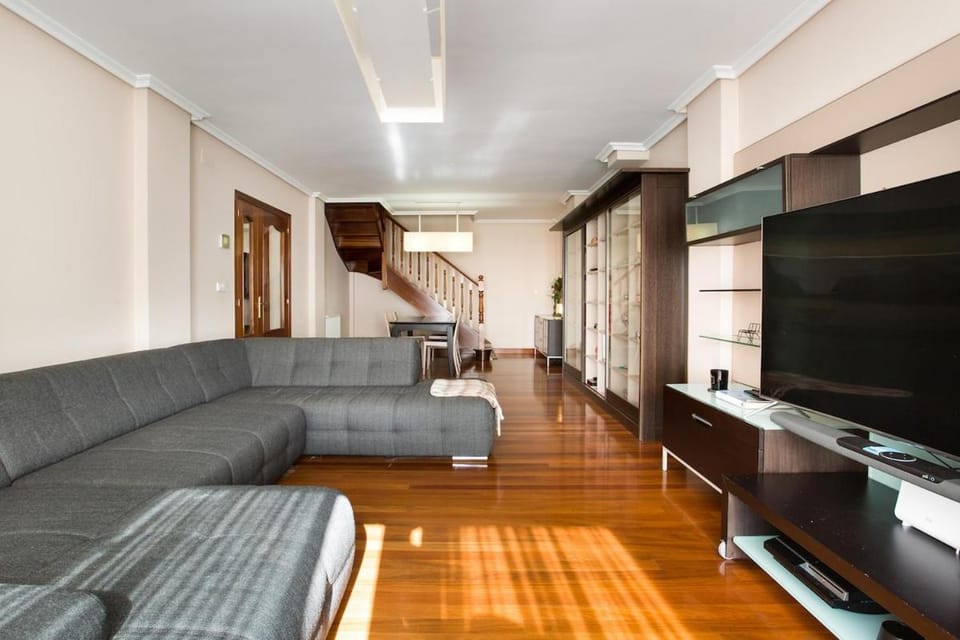 Isuskiza Plencia House in Basque Country