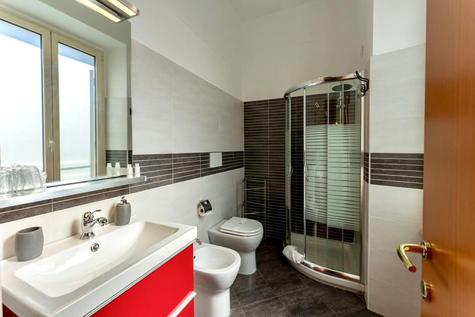 MICLAD Colosseum Guest House Bed and Breakfast in Rome