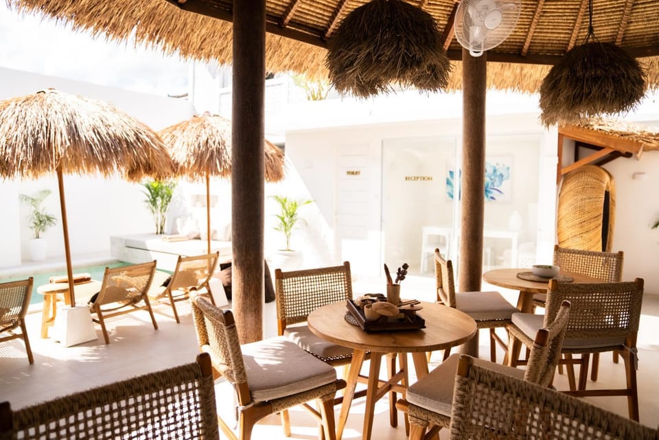 Restaurant/places to eat, Restaurant/places to eat