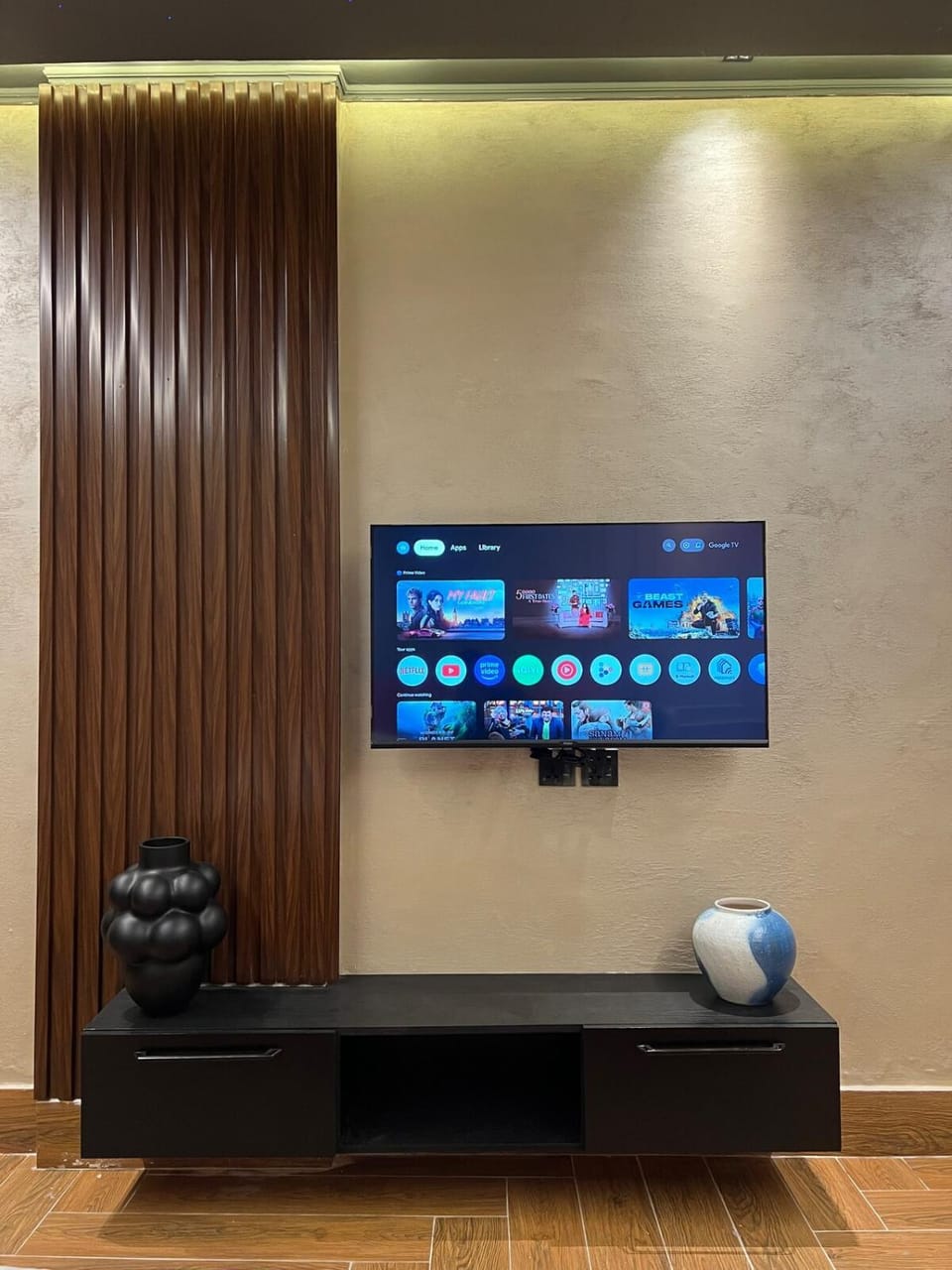 Top Notch- 2 BHK Condo Travel Pin Apartment in Lahore