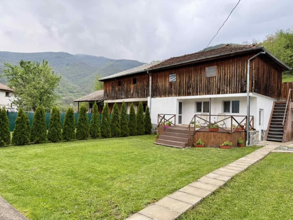 Garden, Balcony/Terrace