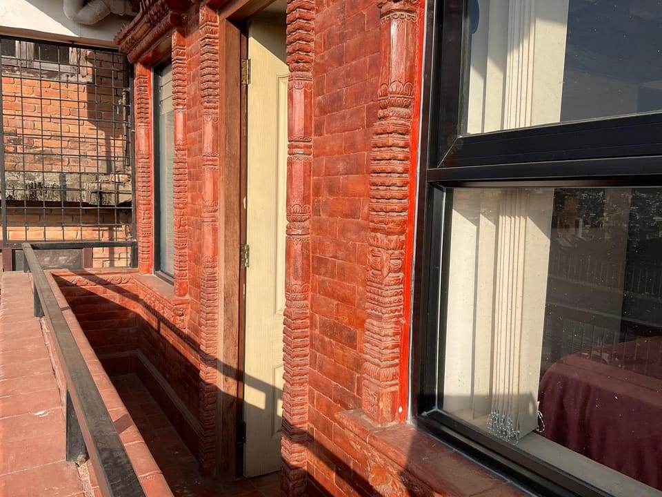 Property building, Balcony/Terrace, Balcony/Terrace