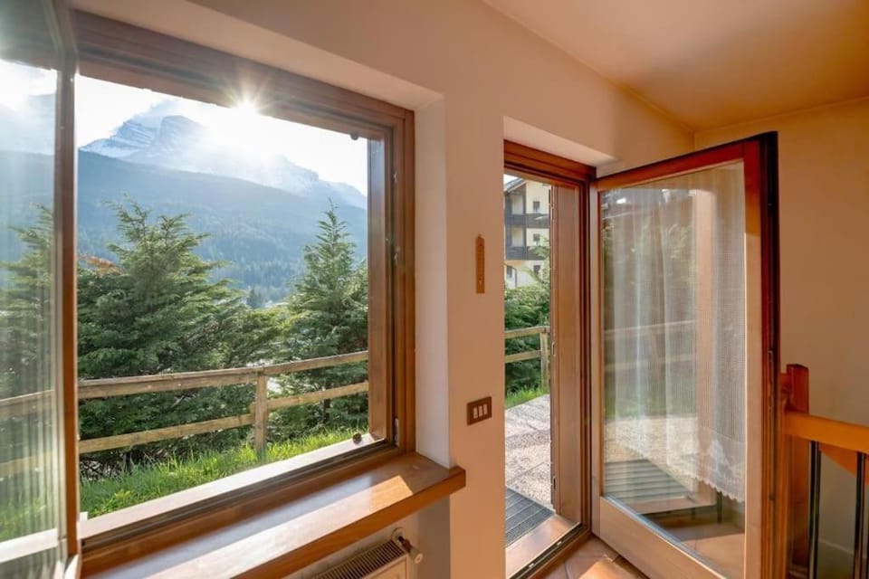Day, Natural landscape, Mountain view
