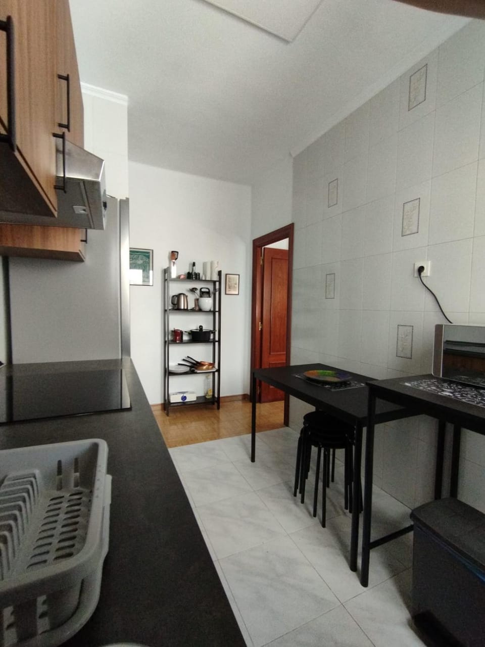 Kitchen or kitchenette, oven, stove