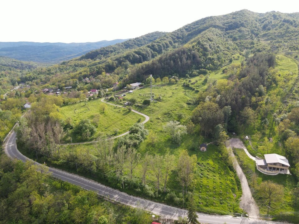 Property building, Bird's eye view, Mountain view