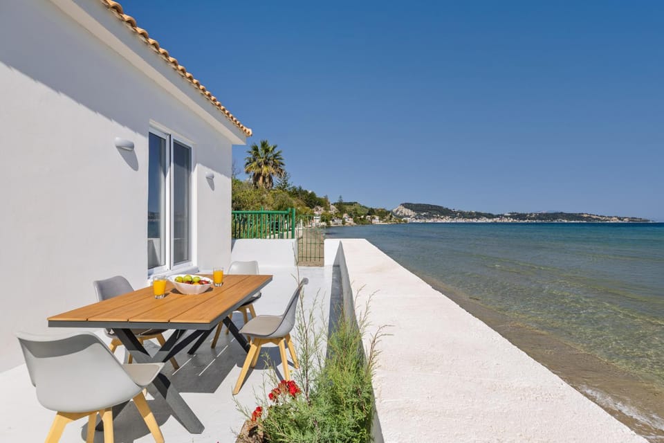 Patio, Day, Natural landscape, Seating area, Beach, Sea view