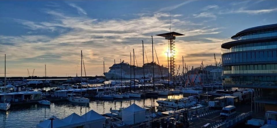 Waterfront Experience Fiera Apartment in Genoa