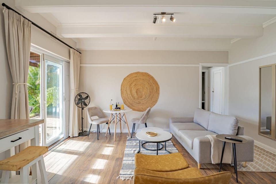 Sunny Cove Stays Apartment in Cape Town