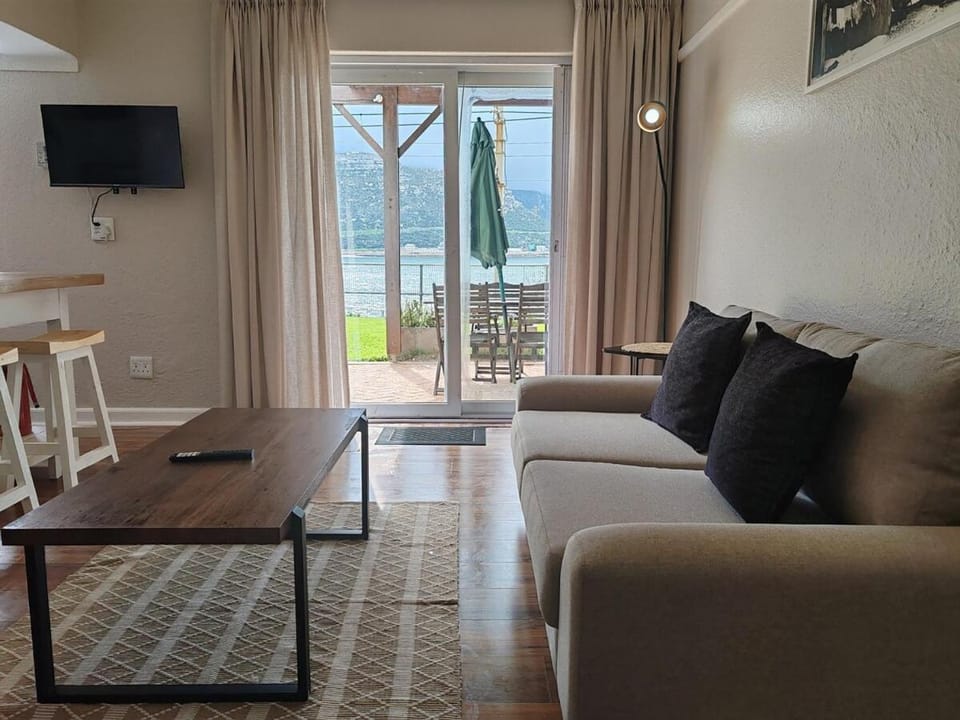 Living room, Sea view