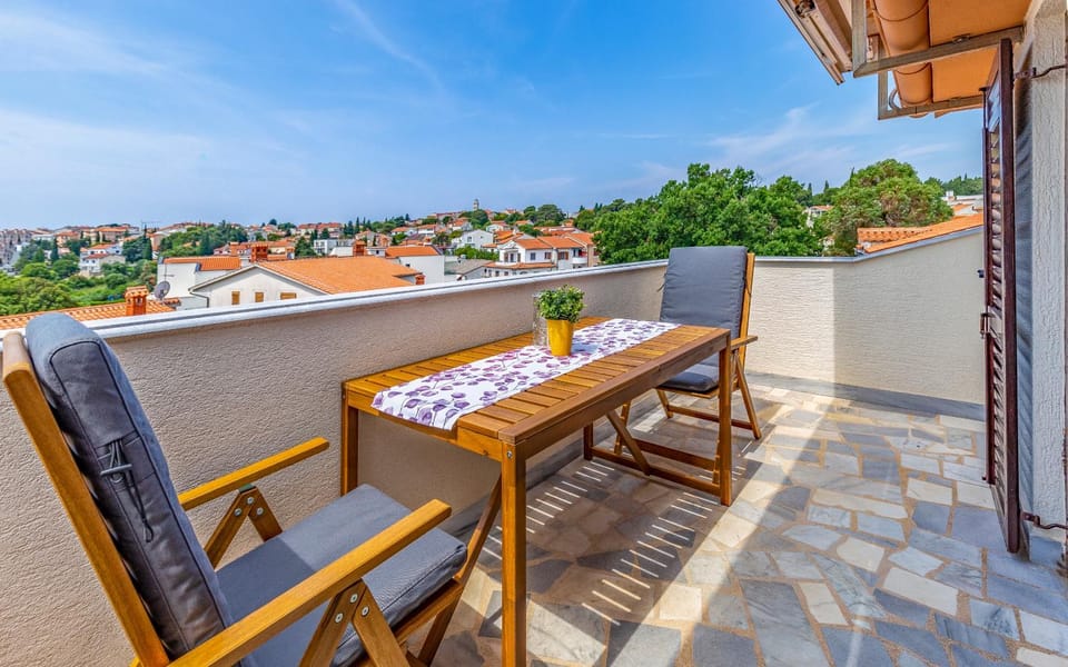 Property building, Day, View (from property/room), Balcony/Terrace, Dining area