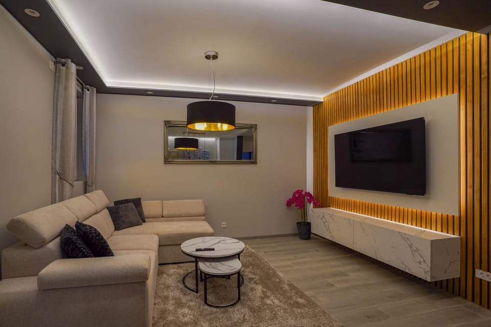 TV and multimedia, Living room, Seating area